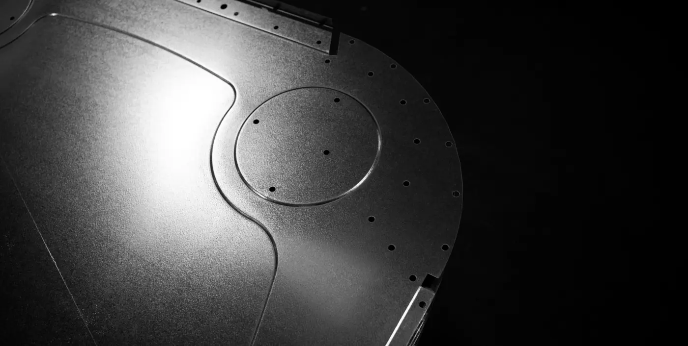 Close-up of a Perano steel container lid